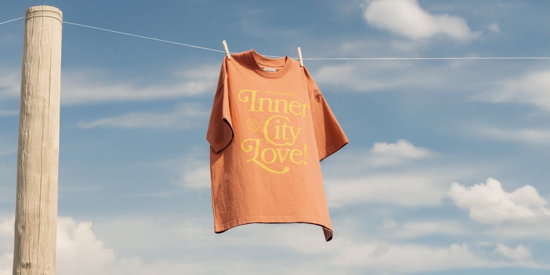 The History of Screen Printing on T‑Shirts – From Ancient Art to Modern Merch